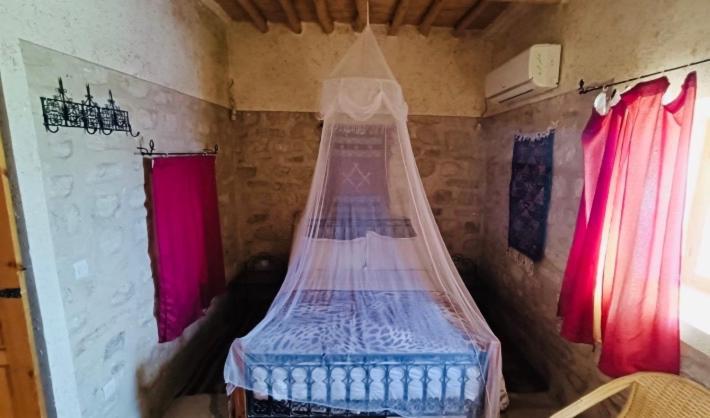 Kasbah Dar Talouste Panzió Afela Isli Kültér fotó