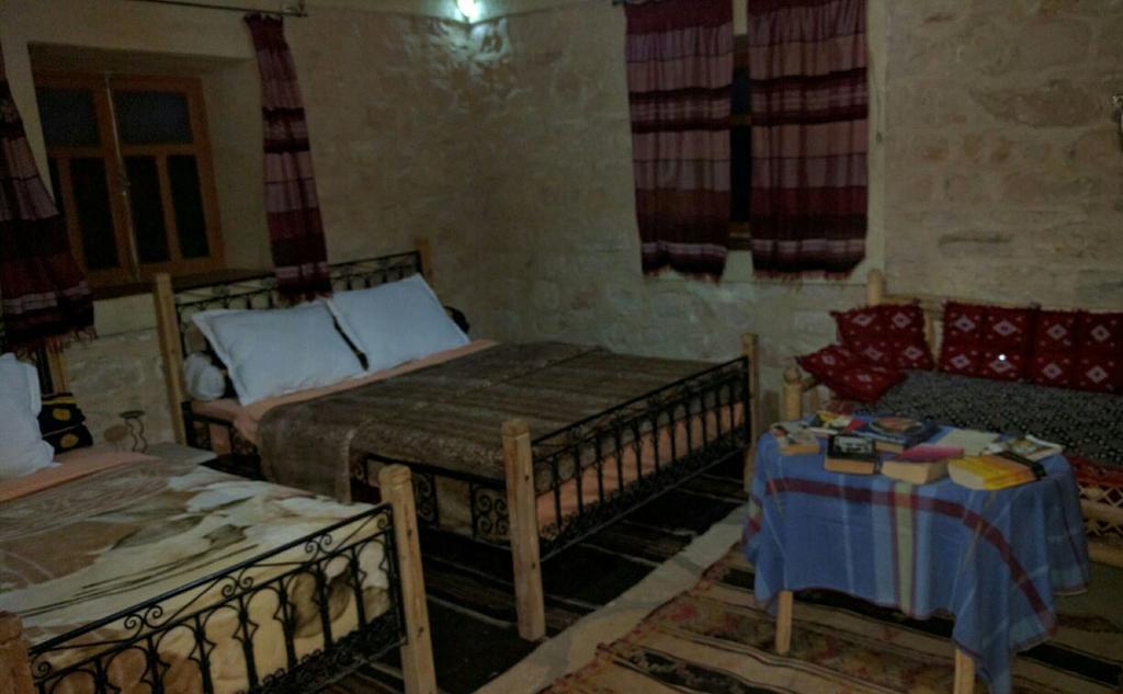 Kasbah Dar Talouste Panzió Afela Isli Kültér fotó