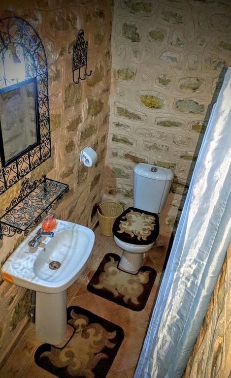 Kasbah Dar Talouste Panzió Afela Isli Kültér fotó